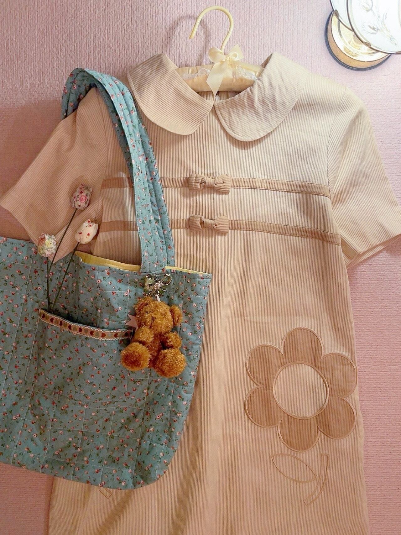 original / saxe blue flower quilting tote bag