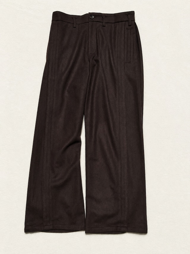 STEAF / LEAVE TUCK PANTS (BISTRE BROWN)