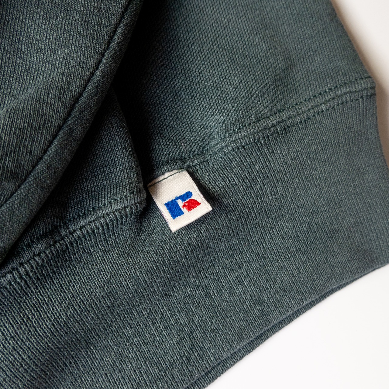 1990’s Russell plain sweat