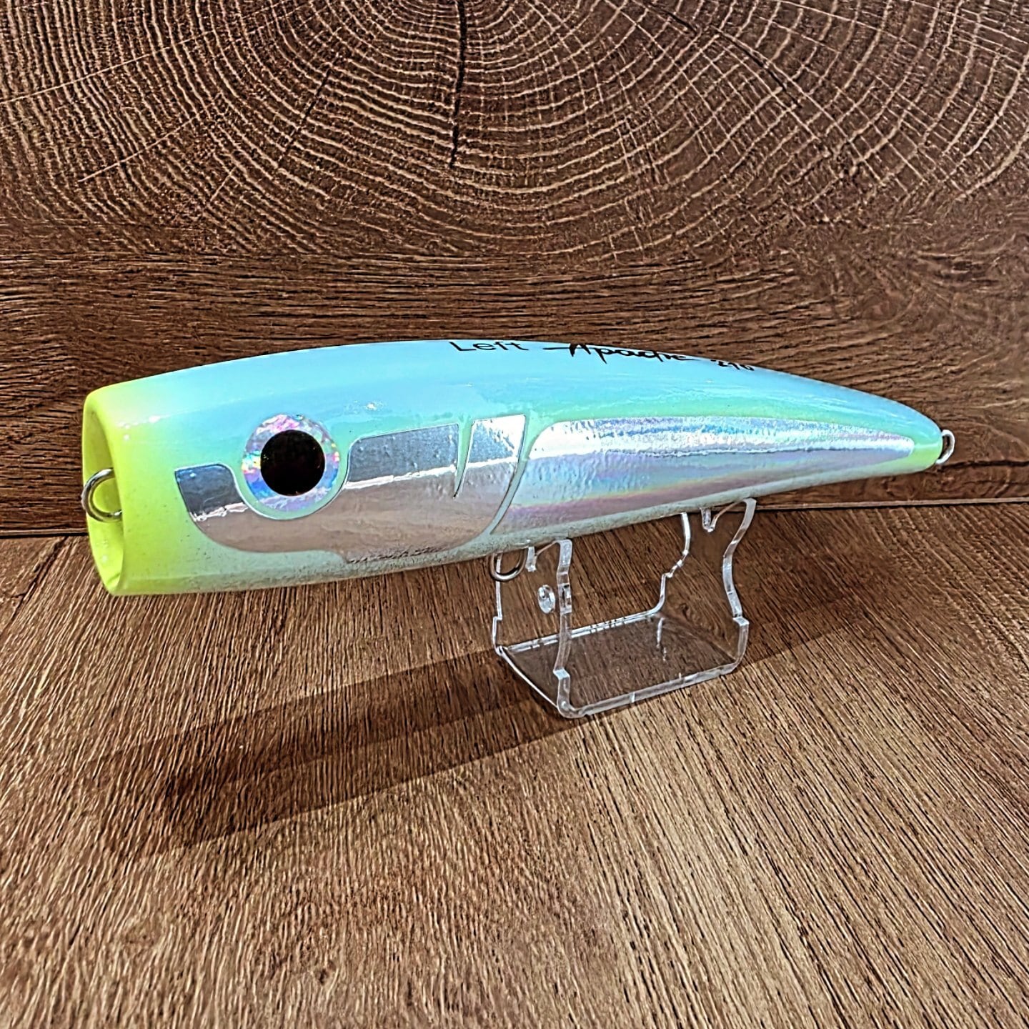 Left Apache 210 | CLEVER FISH