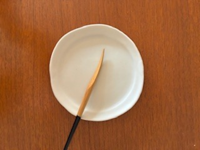 馬場勝文 白磁マット リム細豆皿
