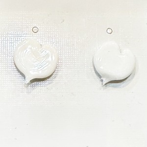 ItemB30 イタリア製 ヴェネチアンガラスのハートのピアス Bianco(ホワイト)