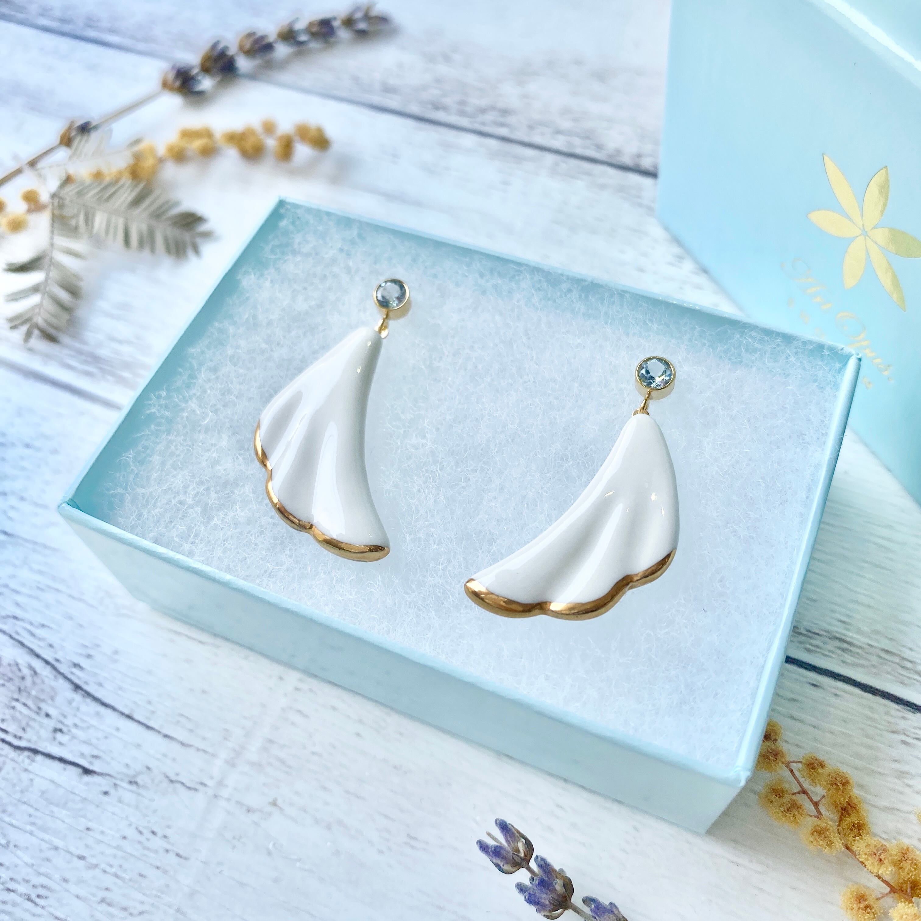 天使の羽 / Angel Wings ブルートパーズ 14KGF｜陶磁器 ピアス