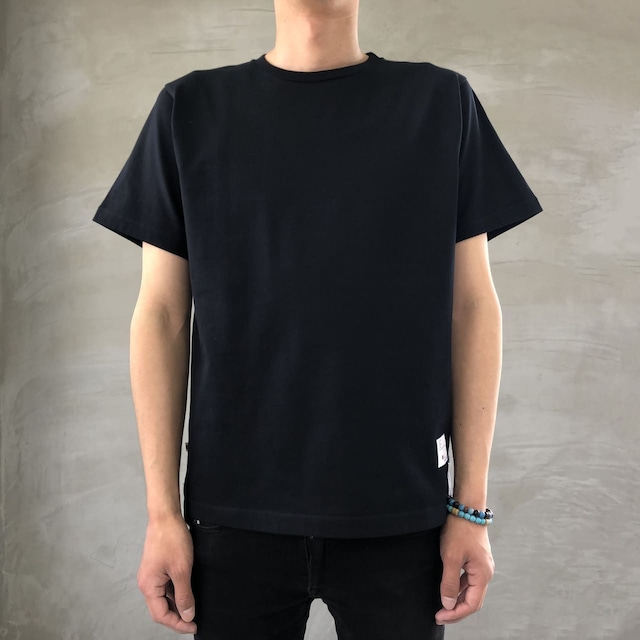 ROUND T-SHIRT / BLACK