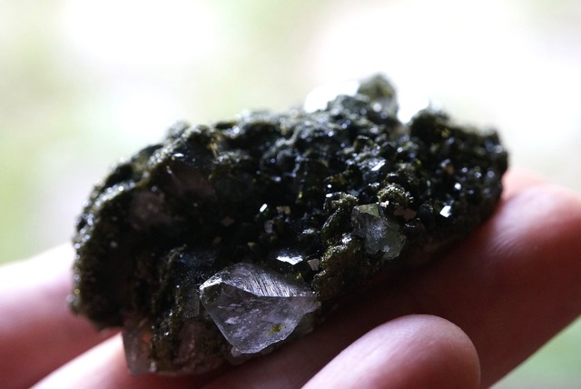 トルコ産エピドート / クォーツ (E) Epidote / Quartz