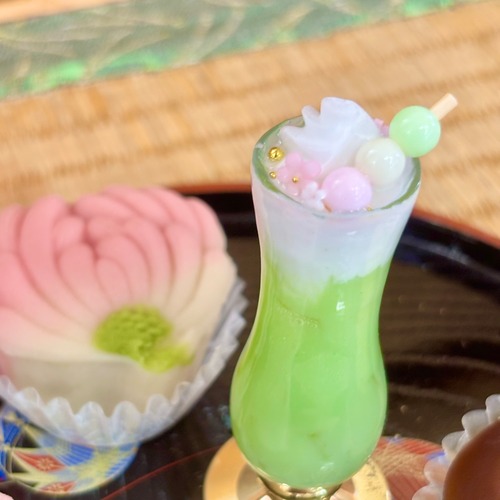 喫茶ハンドル　三色抹茶ラテ