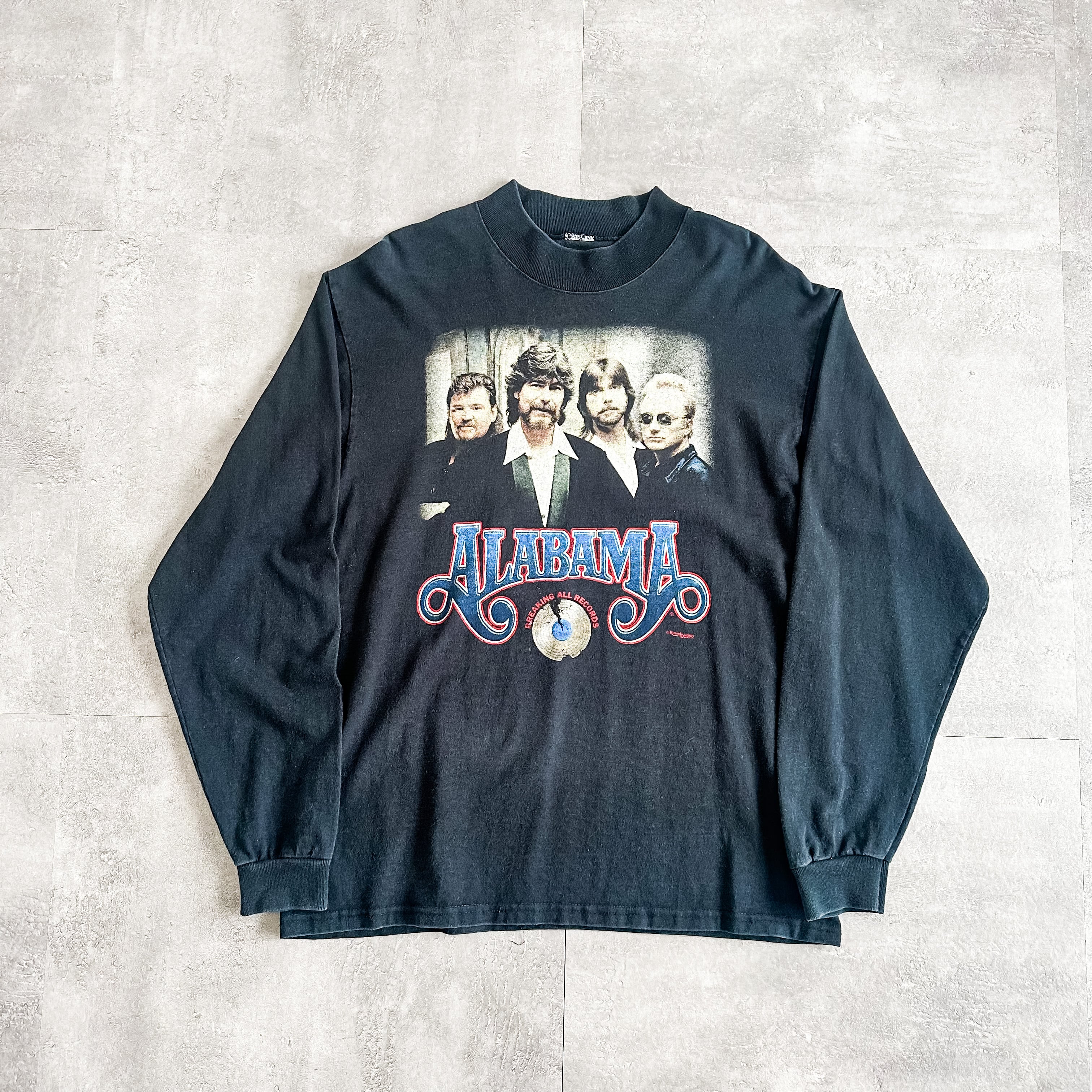 送料無料 / ロック バンド Tシャツ】 KING CRIMSON / In The Court Of