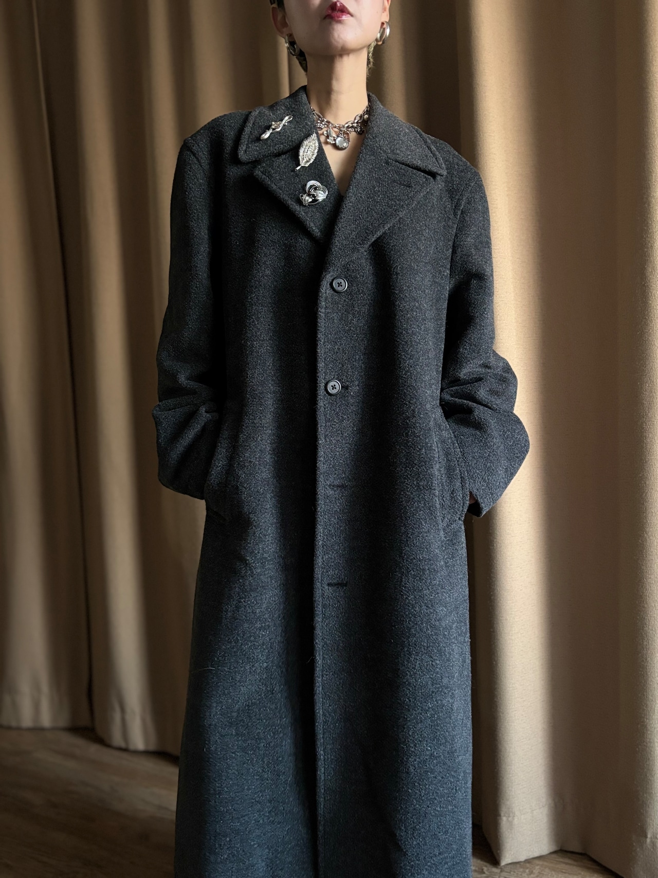 vintage brooch black long coat-5090-12