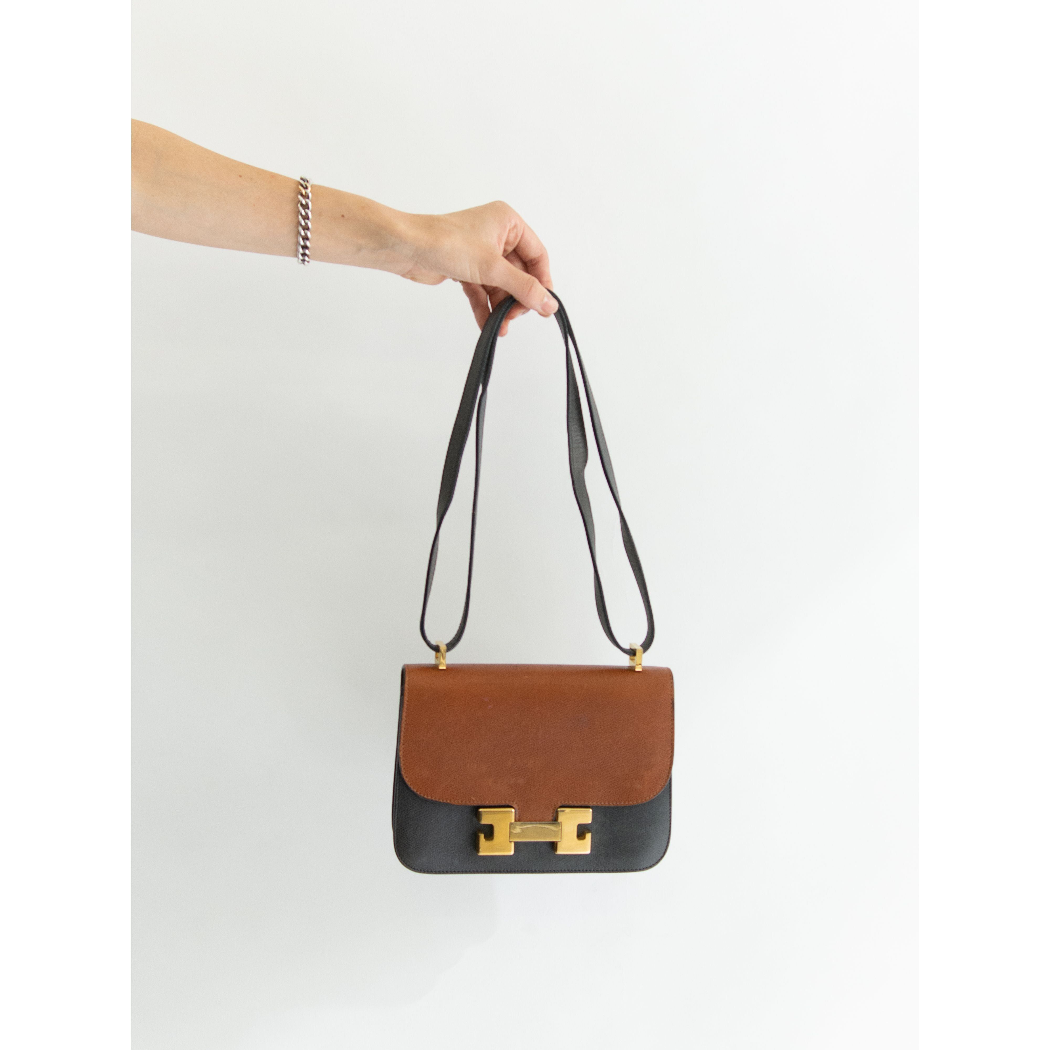 【Made in Italy】 Crossbody leather bag(イタリア製 クロスボディ レザー バッグ ショルダー)10b