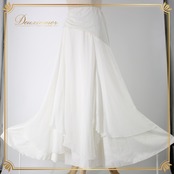 社交ダンス 衣装 スタンダード スカート レッスンウェア 練習着 Chacott Dance Sport チャコット ダンススポーツ 白 ホワイト系 無地 シンプル リーズナブル おしゃれ 定番 ダンス用 ウエストゴム 伸縮性 パフォーマンス 着心地 体型カバー フレアスカート かわいい 清楚 スタイリッシュ ファッション 洗練 スポーティ 日常使い ストレッチ 躍動感