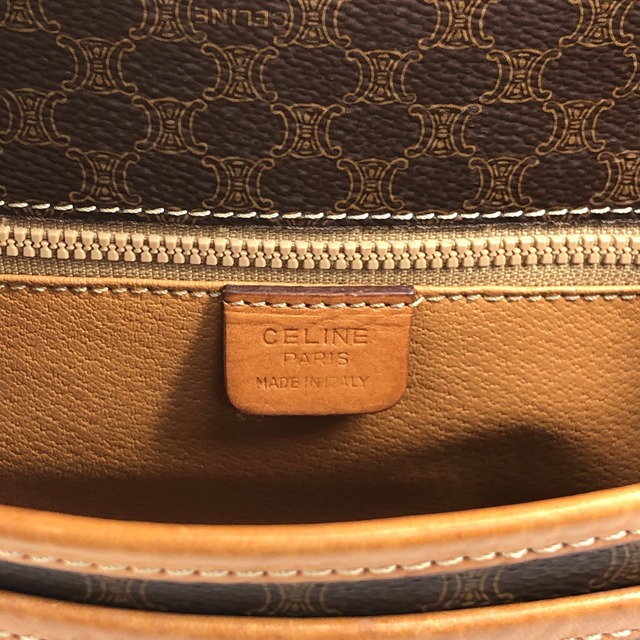 CELINE セリーヌ マカダム ショルダーバッグ ブラウン ブラゾン型押し フロントバックル PVC レザー vintage ヴィンテージ オールド kkjgdk