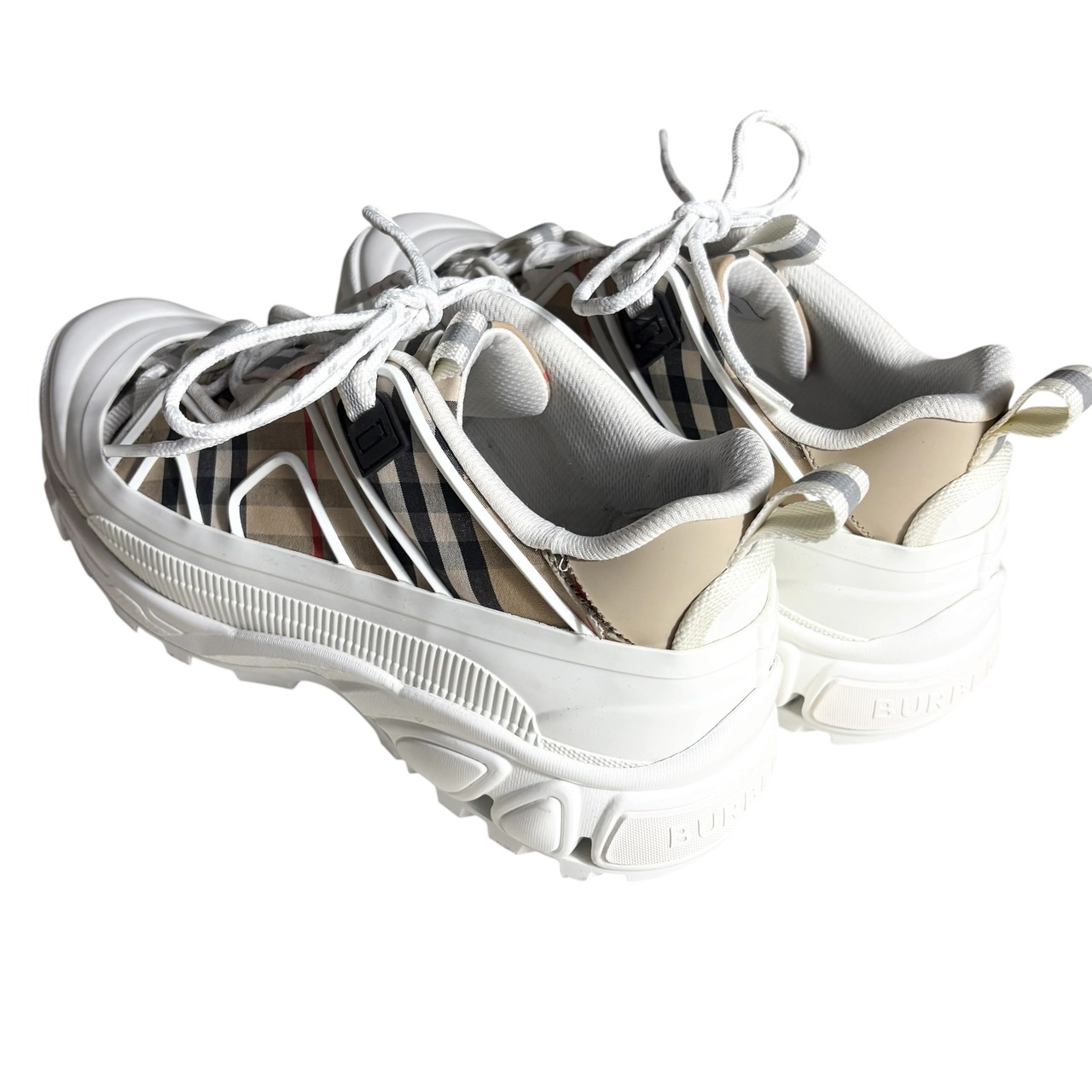 BURBERRY low top sneakers “Arthur”