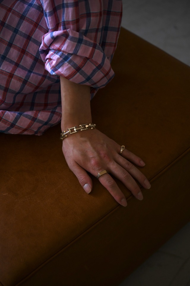SQUARE RING