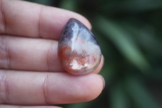 陰陽の太陽★アイオライトサンストーン s1243