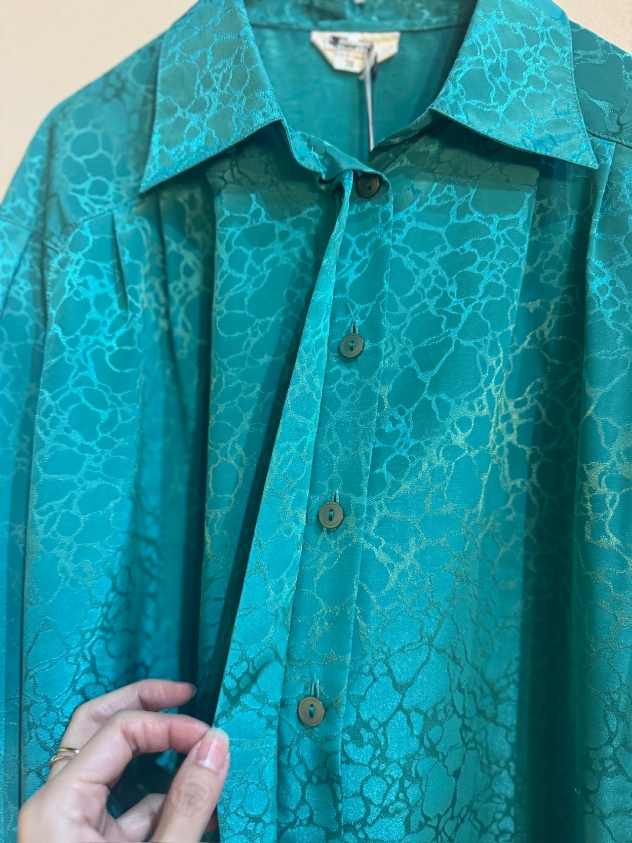 sommermann modell エメラルドグリーンブラウス