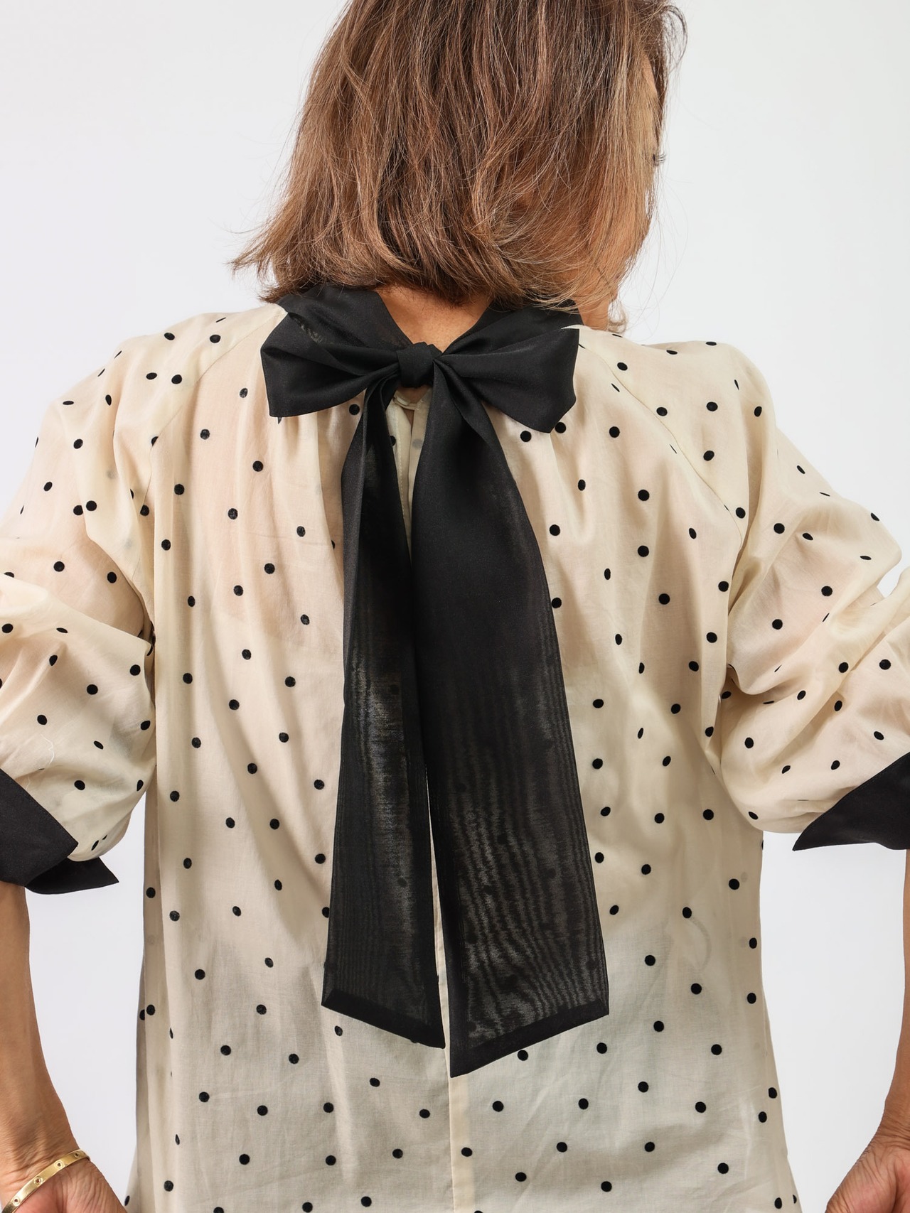 BEATRICE(オーガンジーバックリボンシアーブラウス）