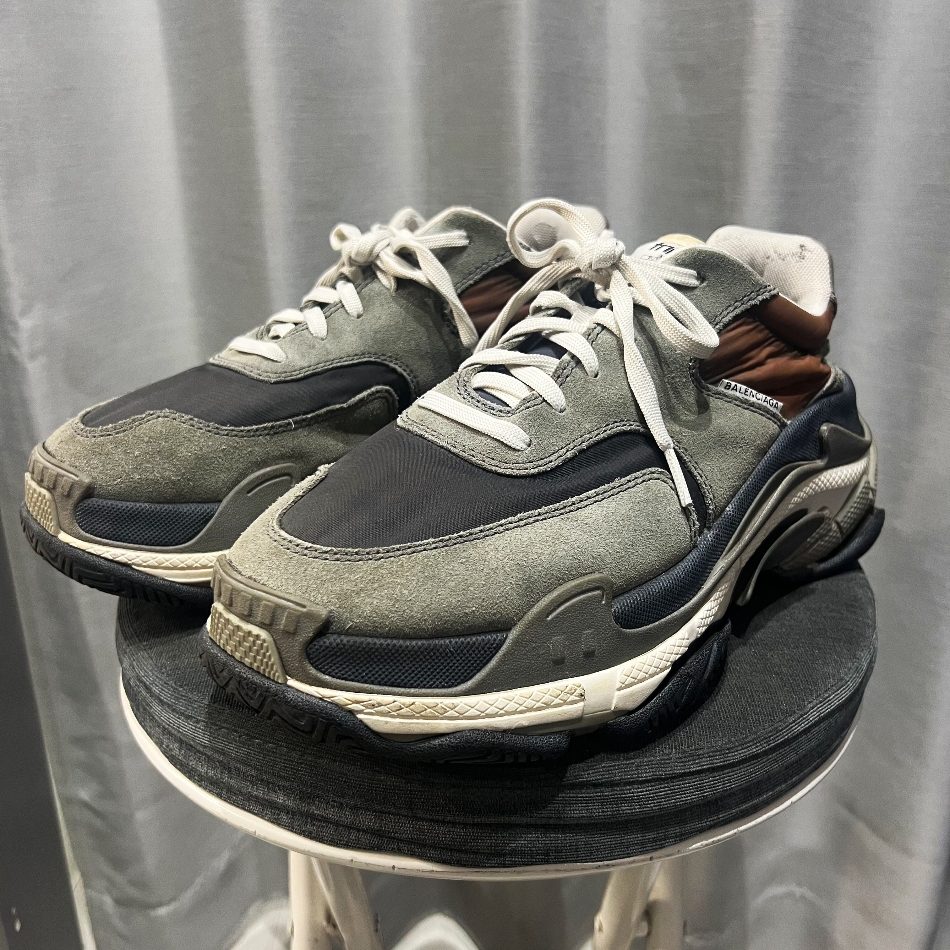 BALENCIAGA バレンシアガ スニーカー 26.5cm 白系xグレーx黒 【古着  