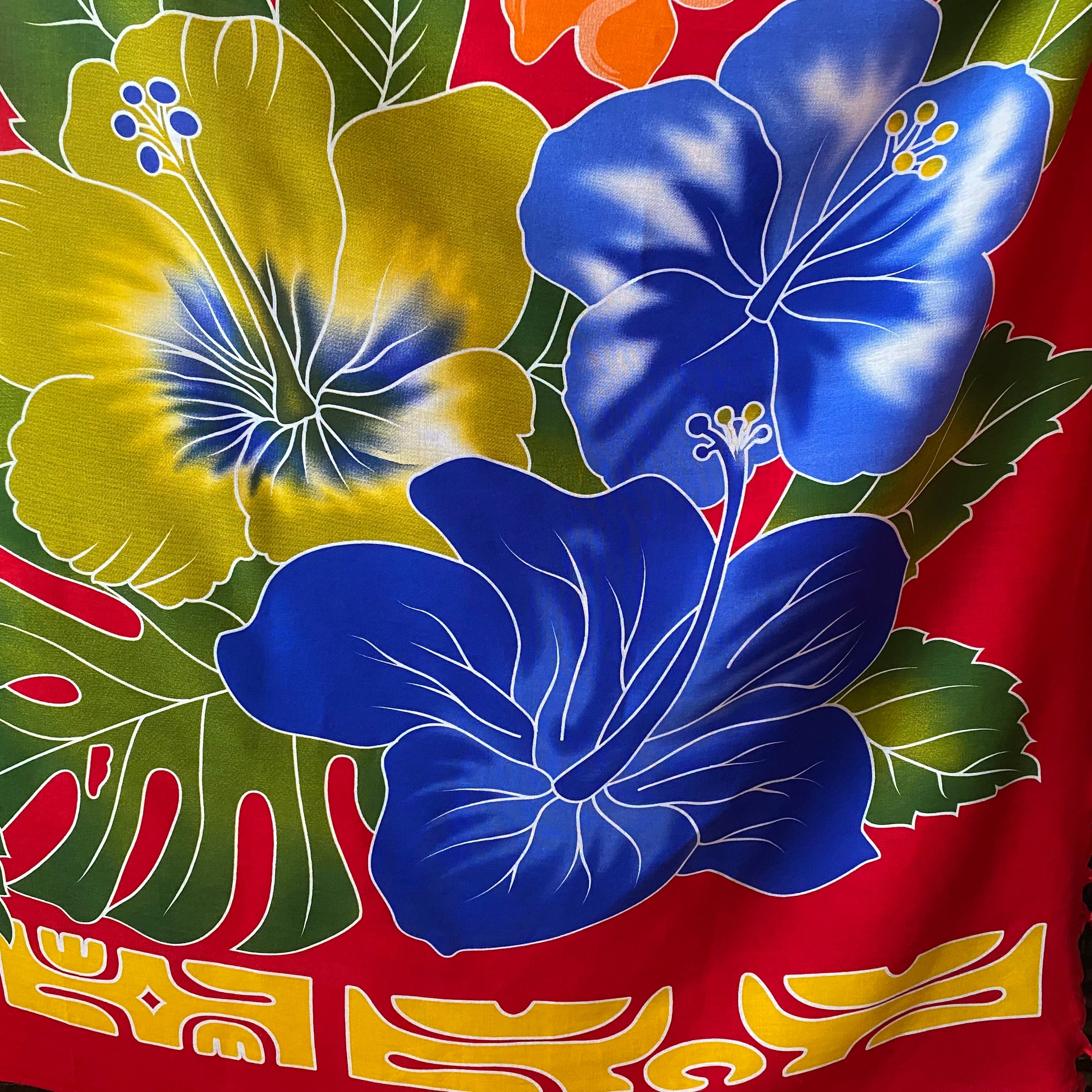 パレオ フリンジ付き 大柄ハイビスカス レッド タヒチアン フラダンス