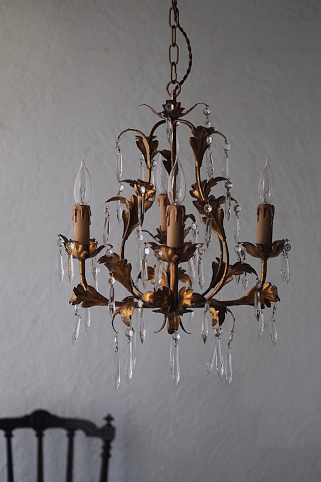 伝うドロップとアカンサス葉-vintage gold glass chandelier