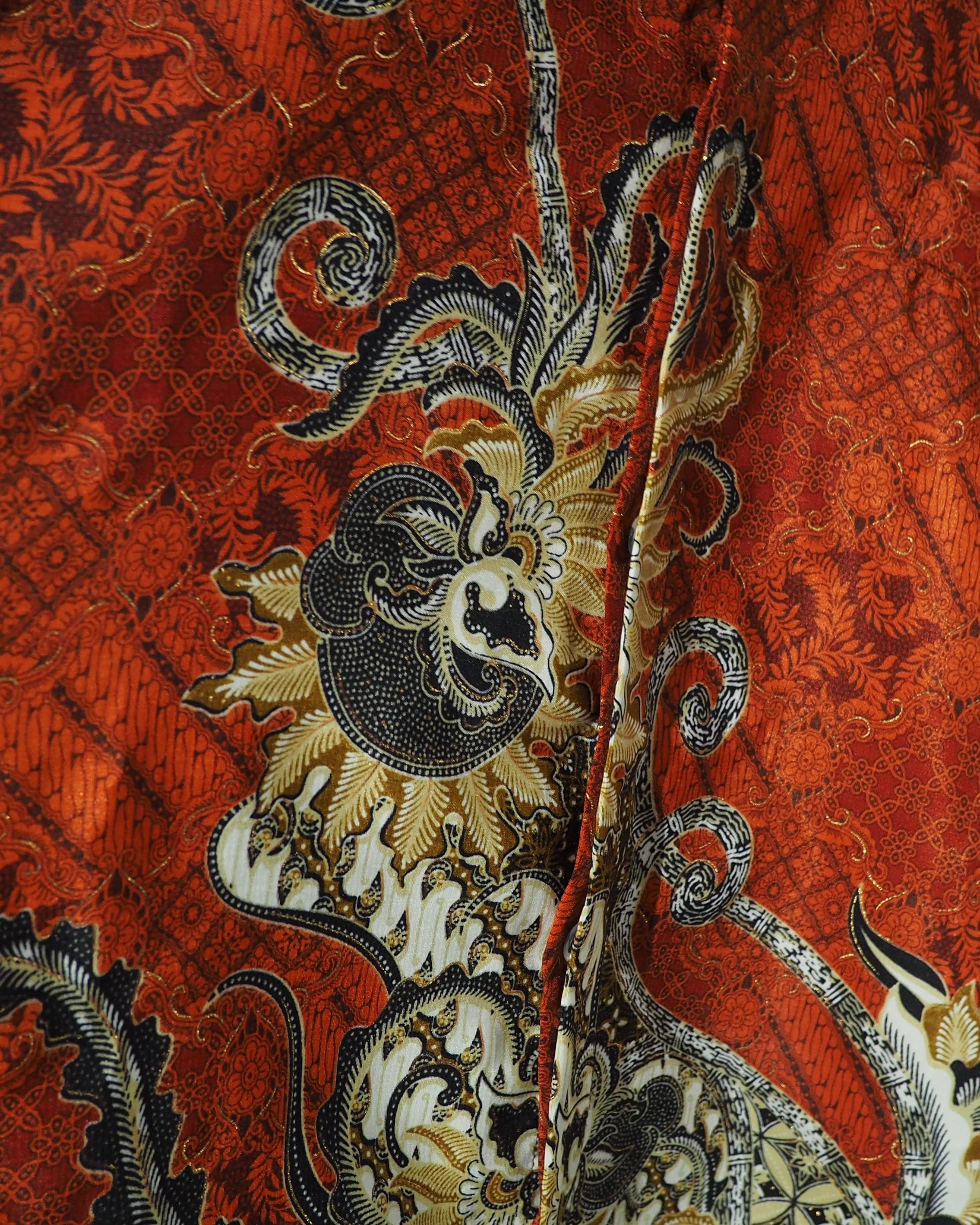 " 絢爛 " Beautiful Oriental Batik Flower Pattern Vintage Drape Loose Shirt