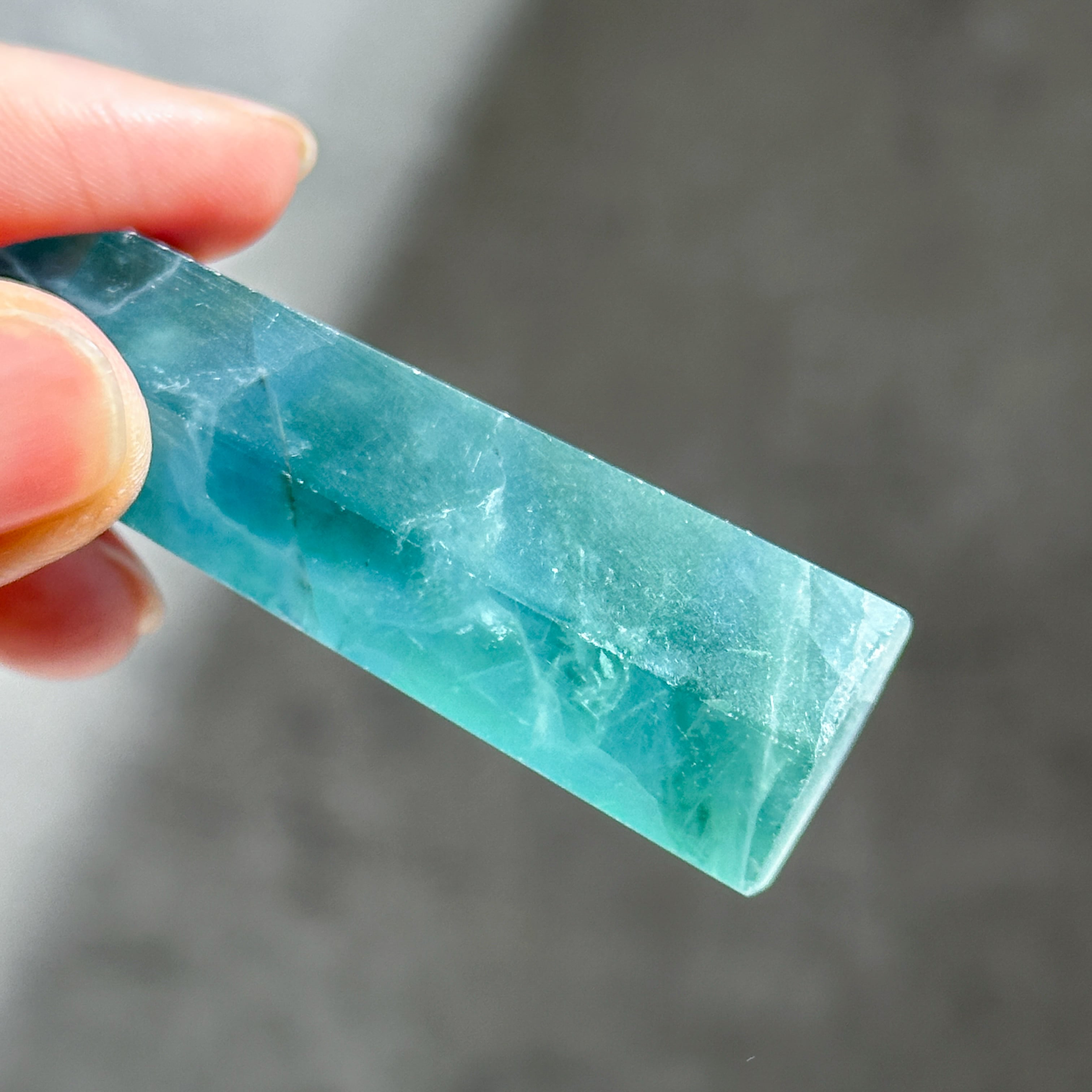 天然石 ブルーグリーンフローライトタワー② ブルー、グリーンフローライト タワー型22◇ Rainbow Fluorite