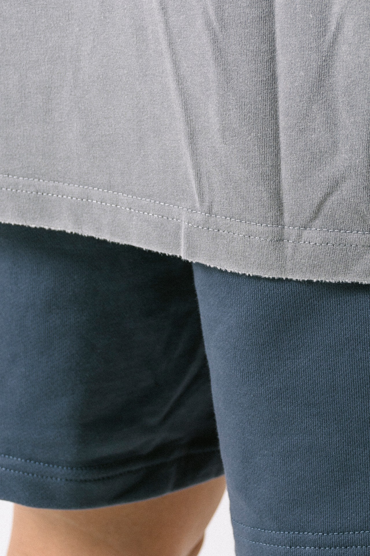 ヴィンテージグラフィックTシャツ　グレー3