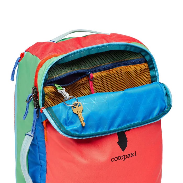 Cotopaxi（コトパクシ）Allpa 28L Travel Pack - Del Día c/#G 28L