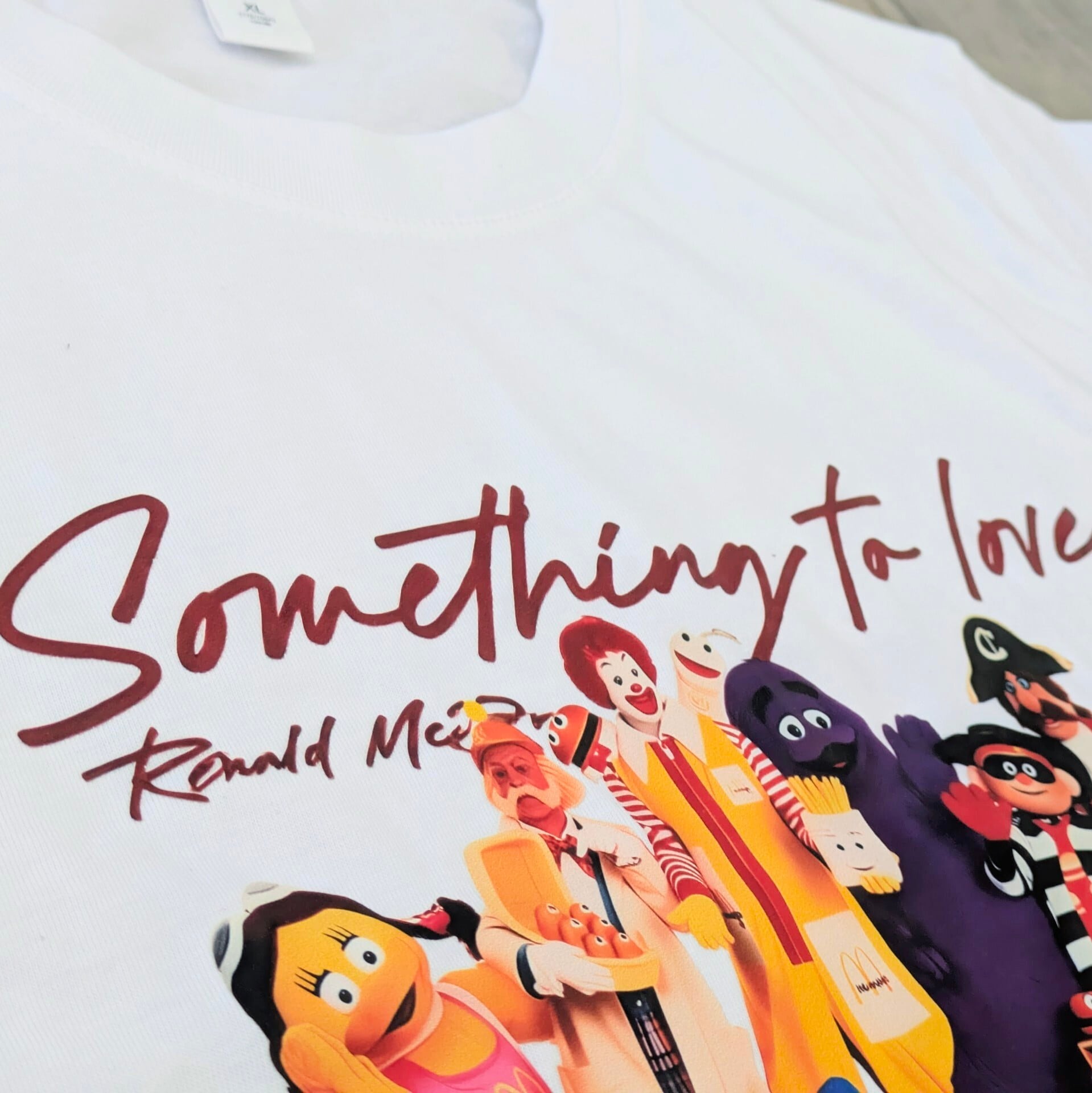 【 McDonald's ( マクドナルド )】『 Something to love 』Tシャツ / ロナルド・マクドナルド / ハンバーグラー / グリマス / フライキッズ 〚アメリカン雑貨 アメトイ〛