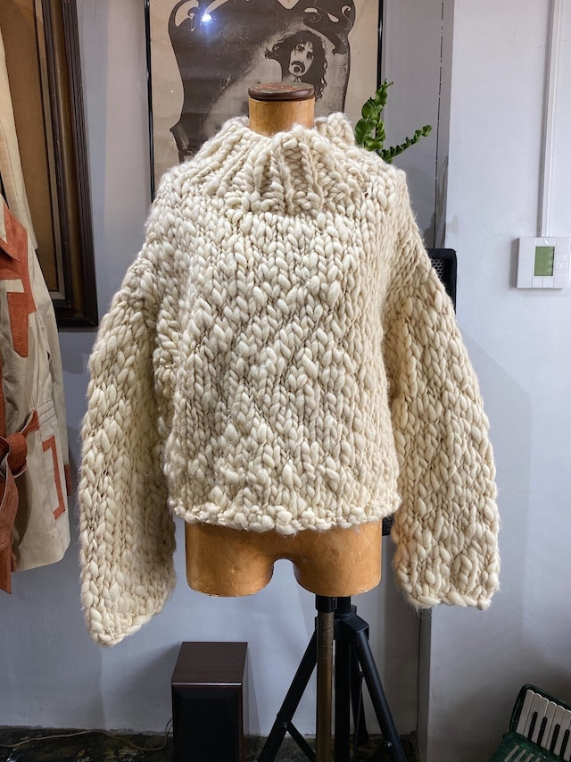 Slub yarn chunky sweater