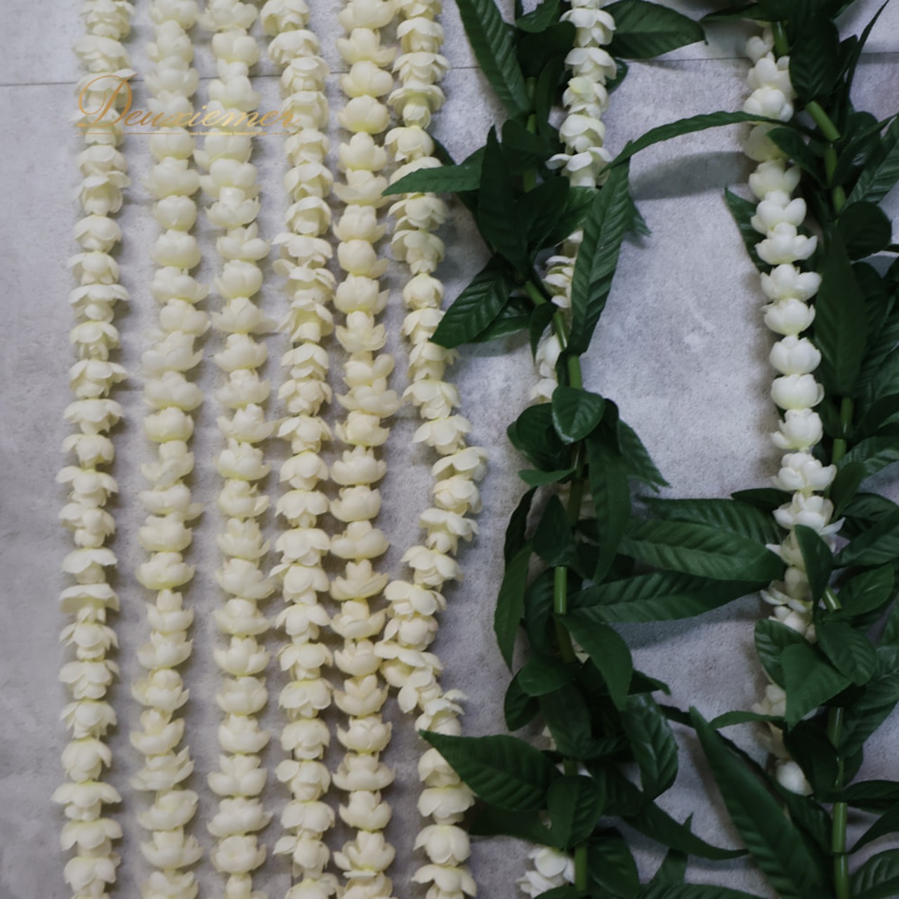 フラダンス 小物 まとめ売り 全4点 セット ピカケ マイレ ピカケレイ マイレレイ レイ 花 花飾り ネックレス 白 緑 葉っぱ ロング 小道具 フラ ダンス タヒチアン かわいい 練習 レッスン イベント ステージ おしゃれ ホワイト系 グリーン系