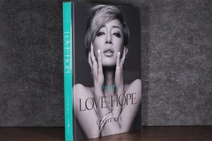 【VF171】＊レスリーキー署名有＊TIFFANY supports LOVE AND HOPE by Leslie KEE  /visual book
