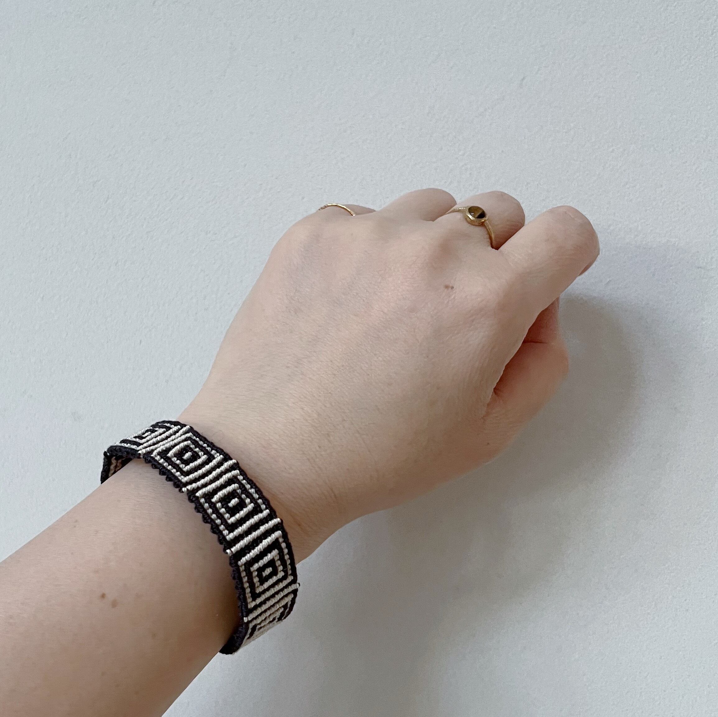 松田 紗和 】マクラメレースブレスレット BR49 | le feuillage