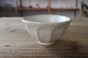 カネコ小兵製陶所　|　輪花（リンカ）11cm茶碗