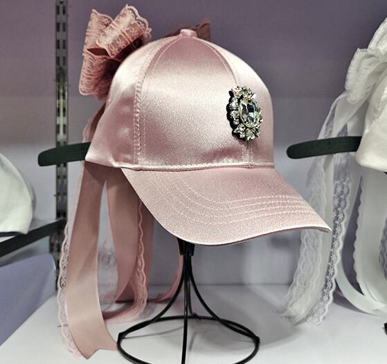 日本未入荷 可愛い リボン サテン キャップ キャップ レディース ビジュー リボン サテン 帽子 韓国 地雷