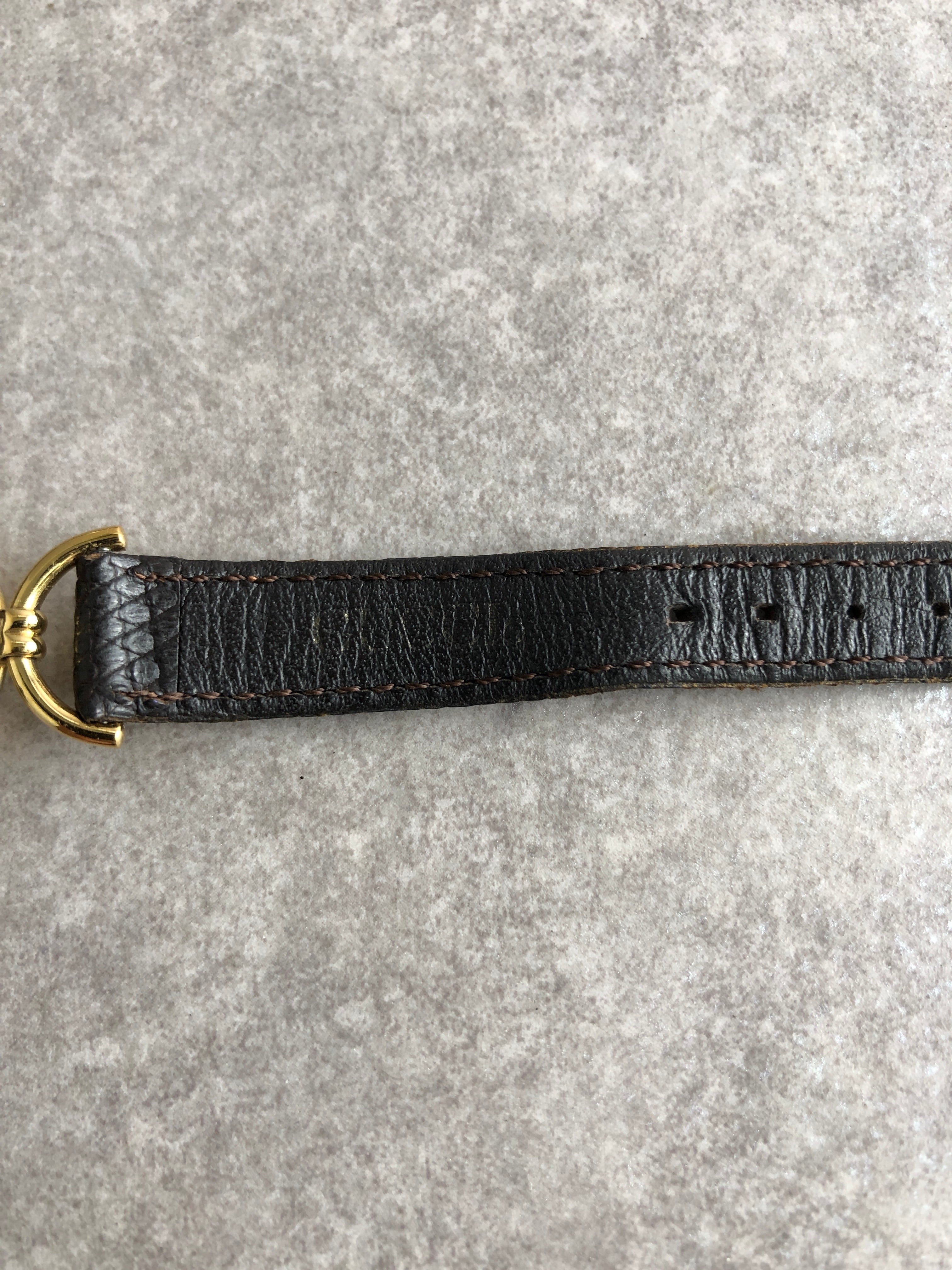 GUCCI グッチ 腕時計 ゴールド レザー クウォーツ 6000L vintage