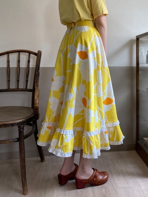 1970s Yellow Floral Tiered Skirt