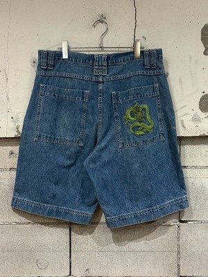 【Caka otto】Dragon Embroidery Loose Denim Shorts