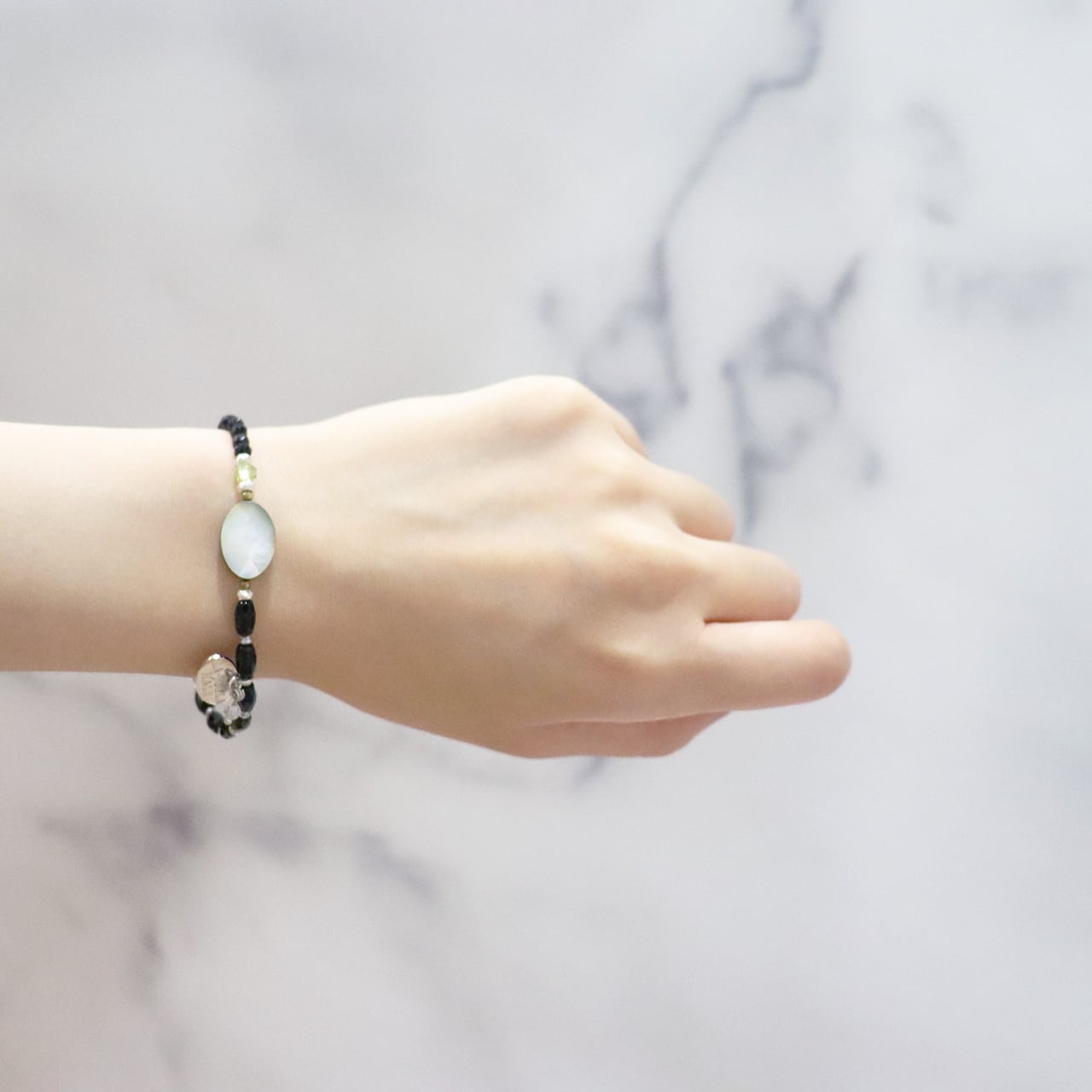 kao☺︎ 枠ブルーラブラドライト×ブラックオニキスゴムブレス kao☺︎ 枠ブルーラブラドライト×ブラックオニキスゴムブレス