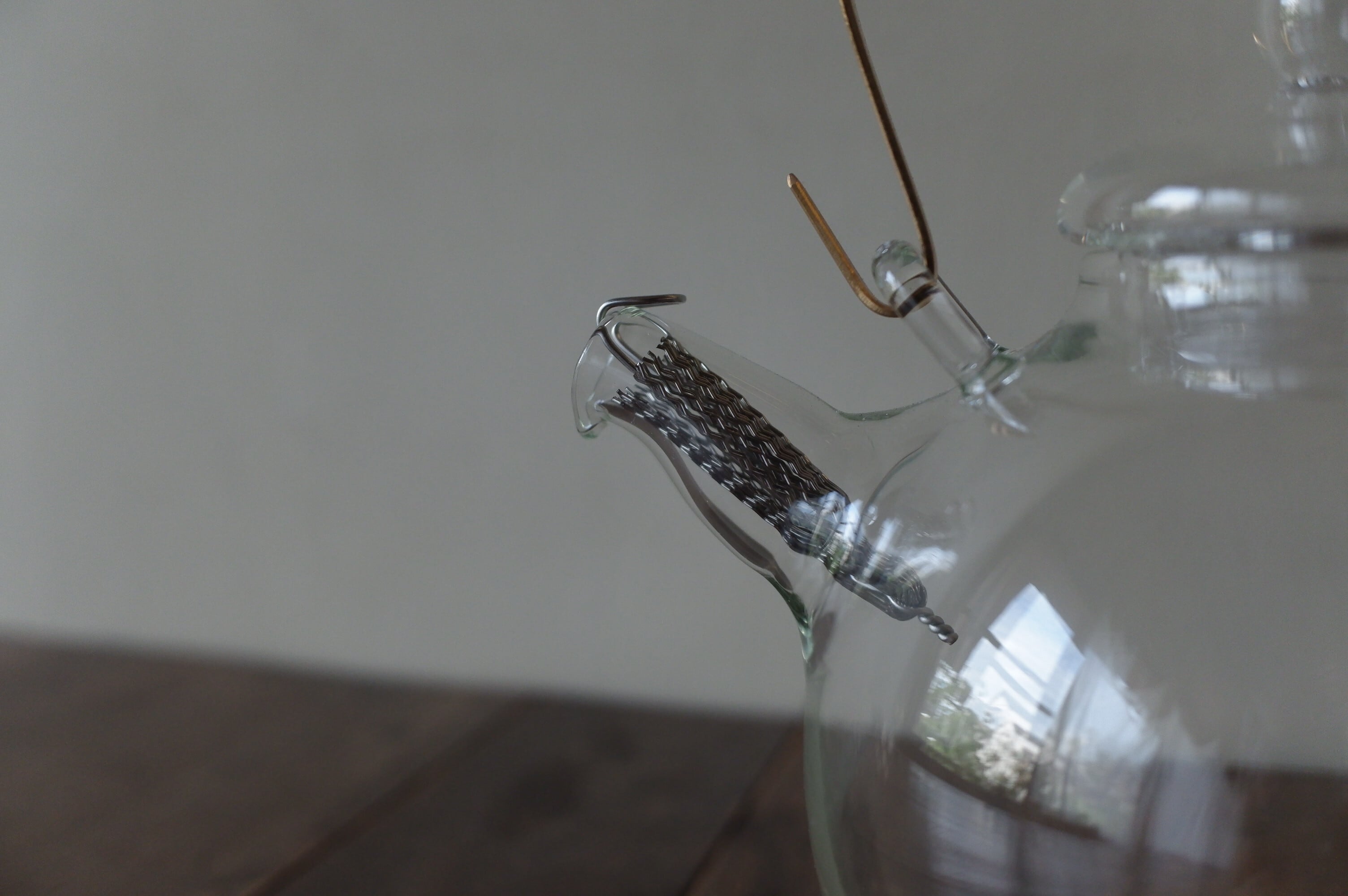 ウランガラス ミニ剣先コップ 五勺京都希少 ウランガラス ミニ剣先コップ 五勺京都希少 ウランガラス ミニ