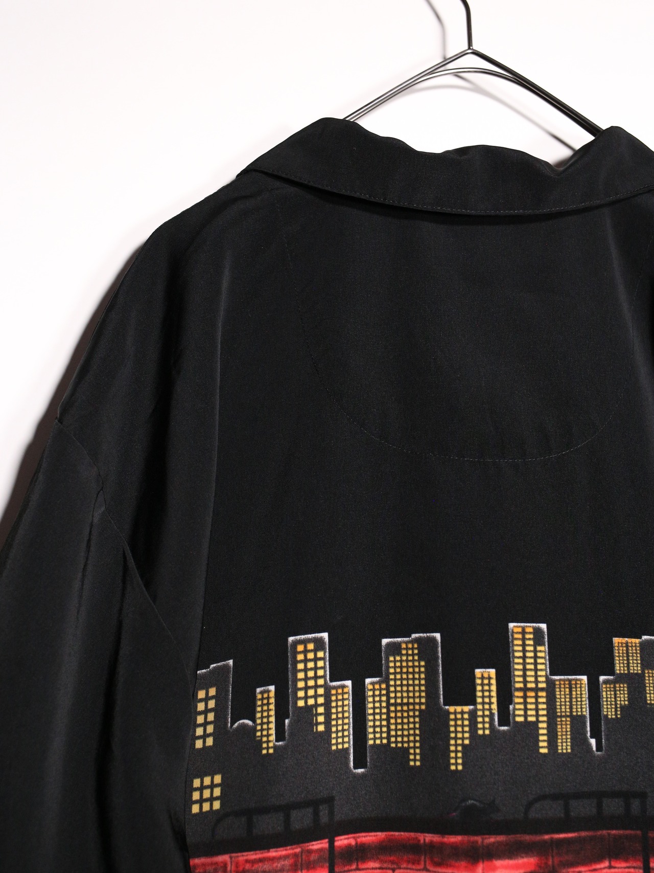 many dogs street graphic s/s shirt - 16