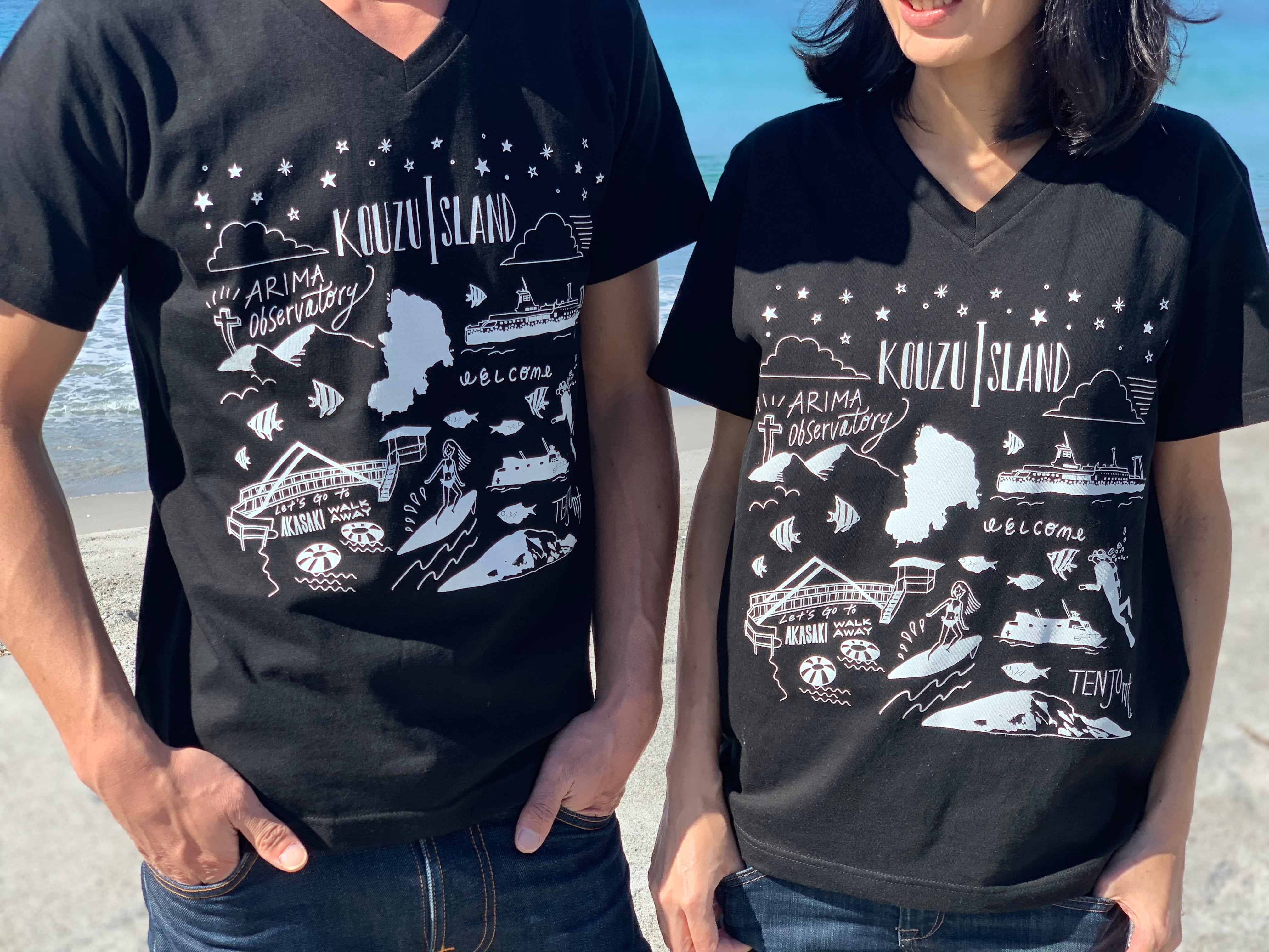 神津島オリジナルTシャツ Vネック・ブラック | FamiliA 神津島オリジナルTシャツ Vネック・ブラック | FamiliA