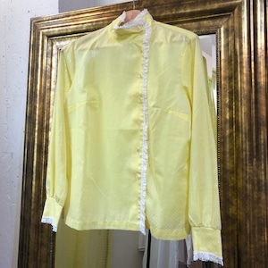 VINTAGE yellow classical blouse