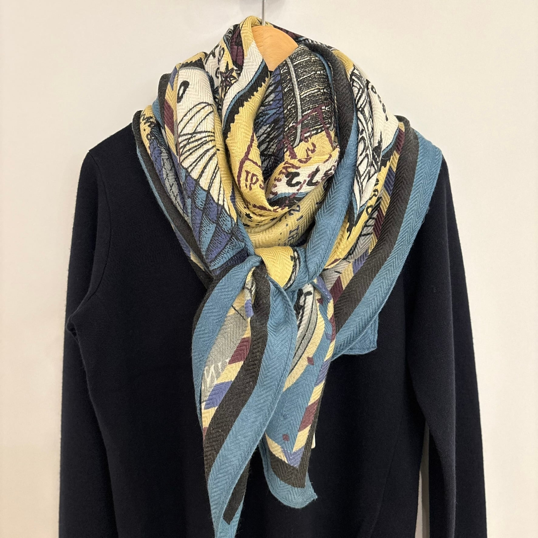 manipuri:13 ウール/シルク ストール (スタンプ) ヘリンボーン織 120cm × 120cm