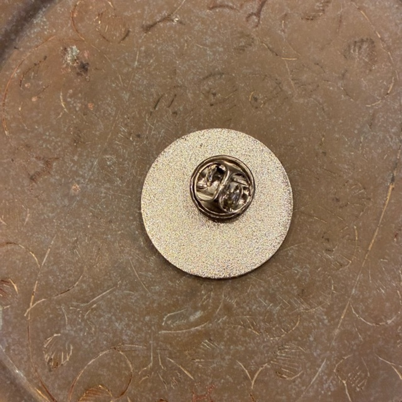 TOPANGA Jewelry Pin Brooch HIDE & SEEK CHAMPION　ピンブローチ　かくれんぼチャンピオン　帽子　ジャケット　バッグ　ギフト　プレゼント