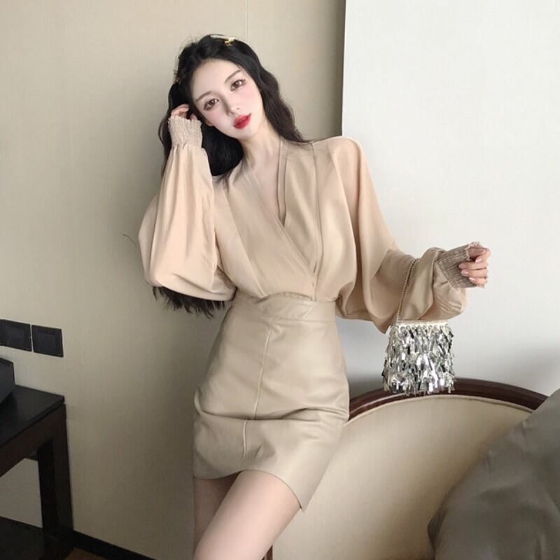 2020年夏の新しいヘップバーンスタイルのVネックデザインのニッチトップ+ファッショナブルなツーピースのハイウエストハーフレングススカート YY-ファッション75461480797