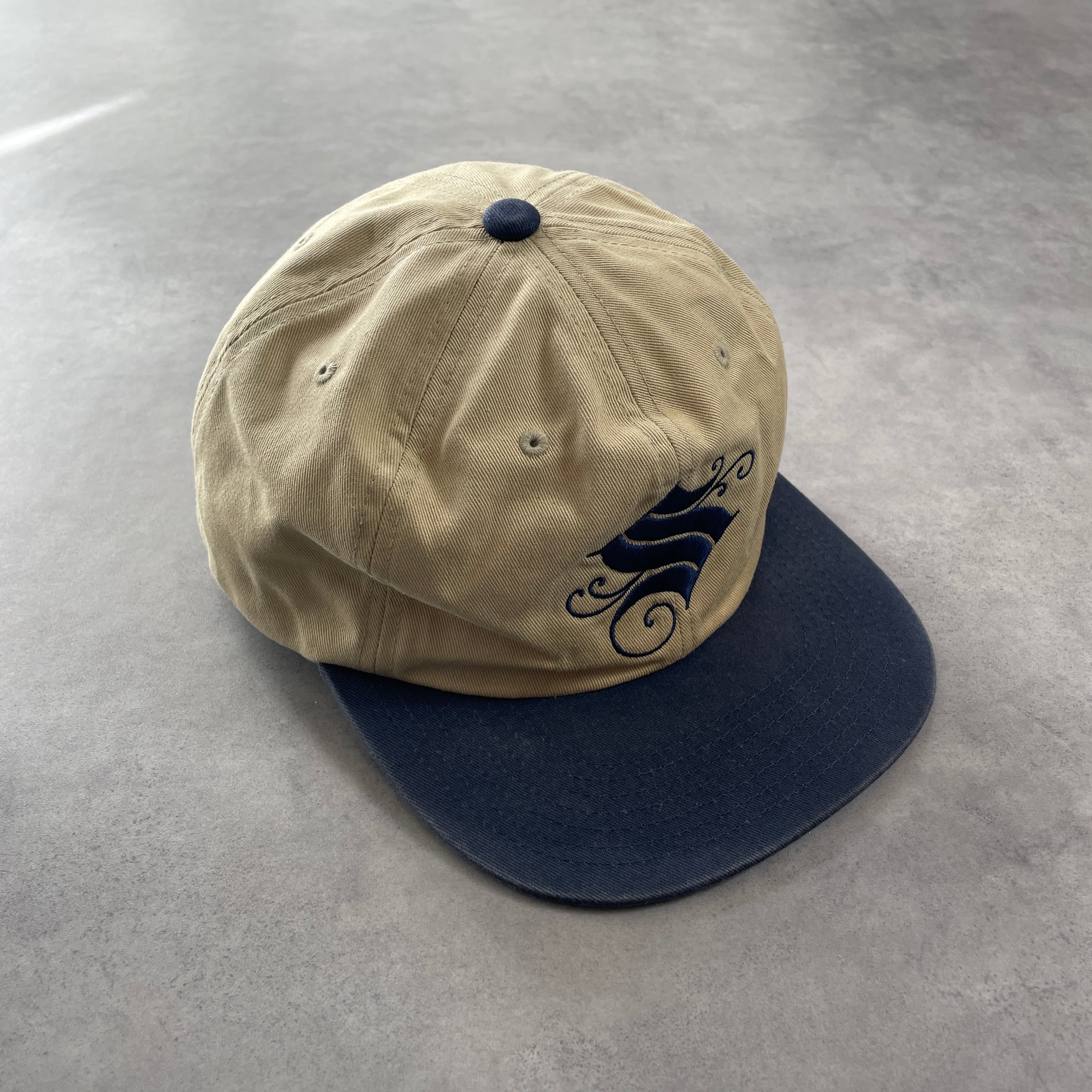 希少 STUSSY pinstripe cap  Sロゴ　刺繍ロゴ　好配色