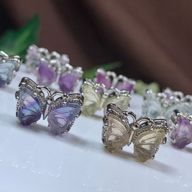 10個セット☆フローライト蝶々・貫通穴☆パーツ