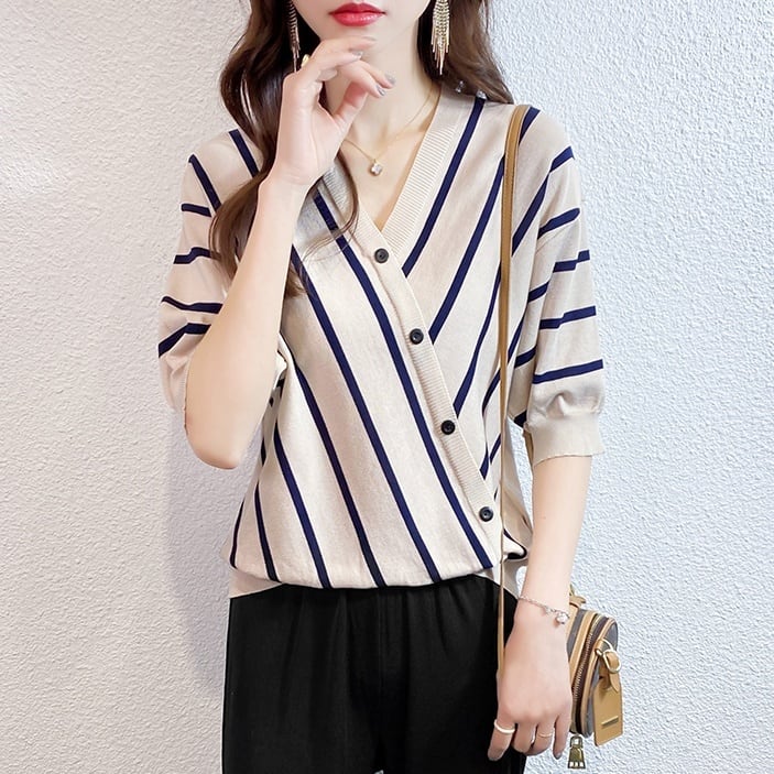 トップス ニットソー プルオーバー ミディアム丈 袖あり 長袖 ドロップショルダー Vネック カシュクール 襟なし スリム リブ 伸縮性 ニット 薄手 大人可愛い きれいめ シンプル カジュアル 大人 上品 お洒落 大人女子 こなれ感 ラフ セクシー エレガント 主役級 抜け感 無地 トップス ニットソー プルオーバー ミディアム丈 袖あり 5分袖