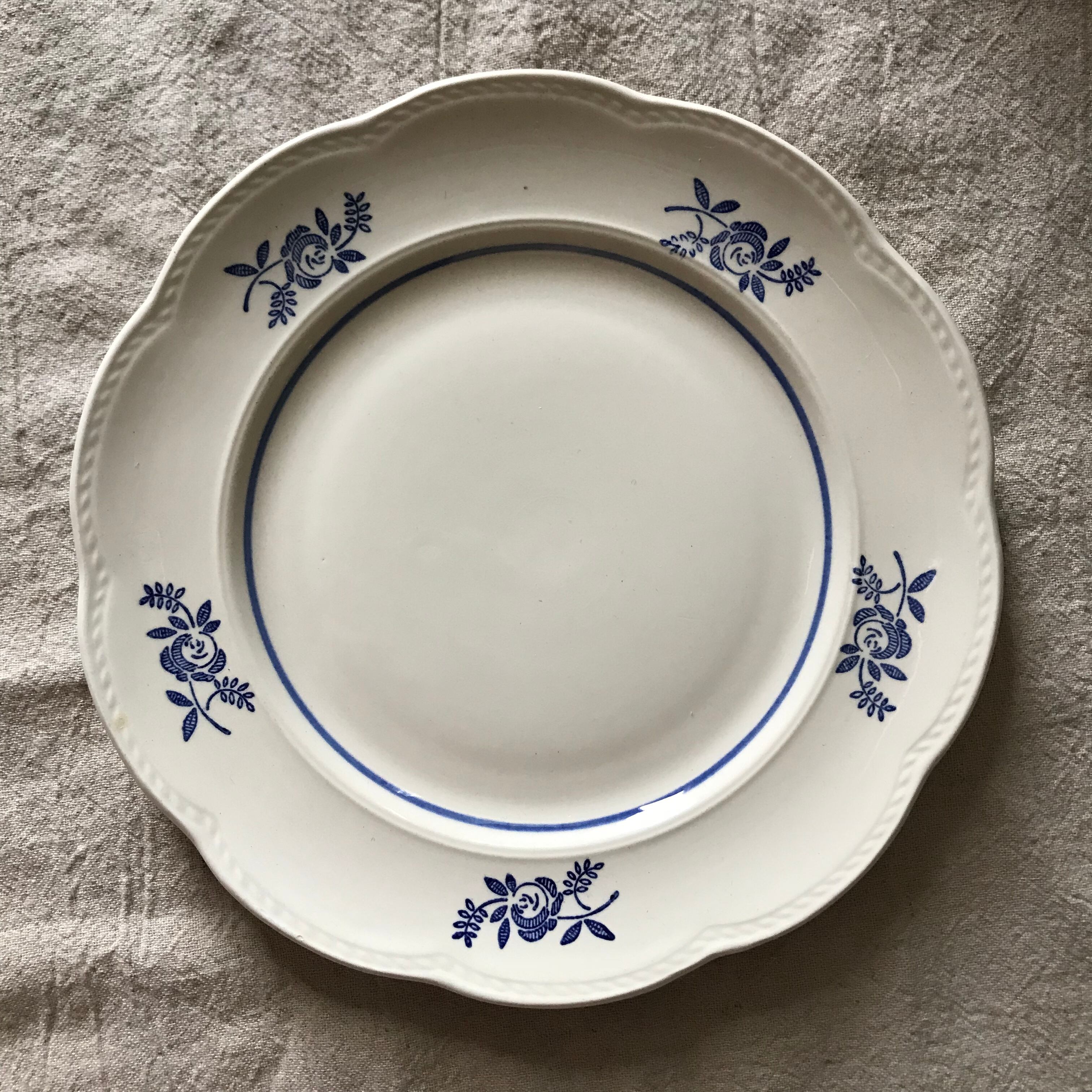 GEFLEの花模様のプレート