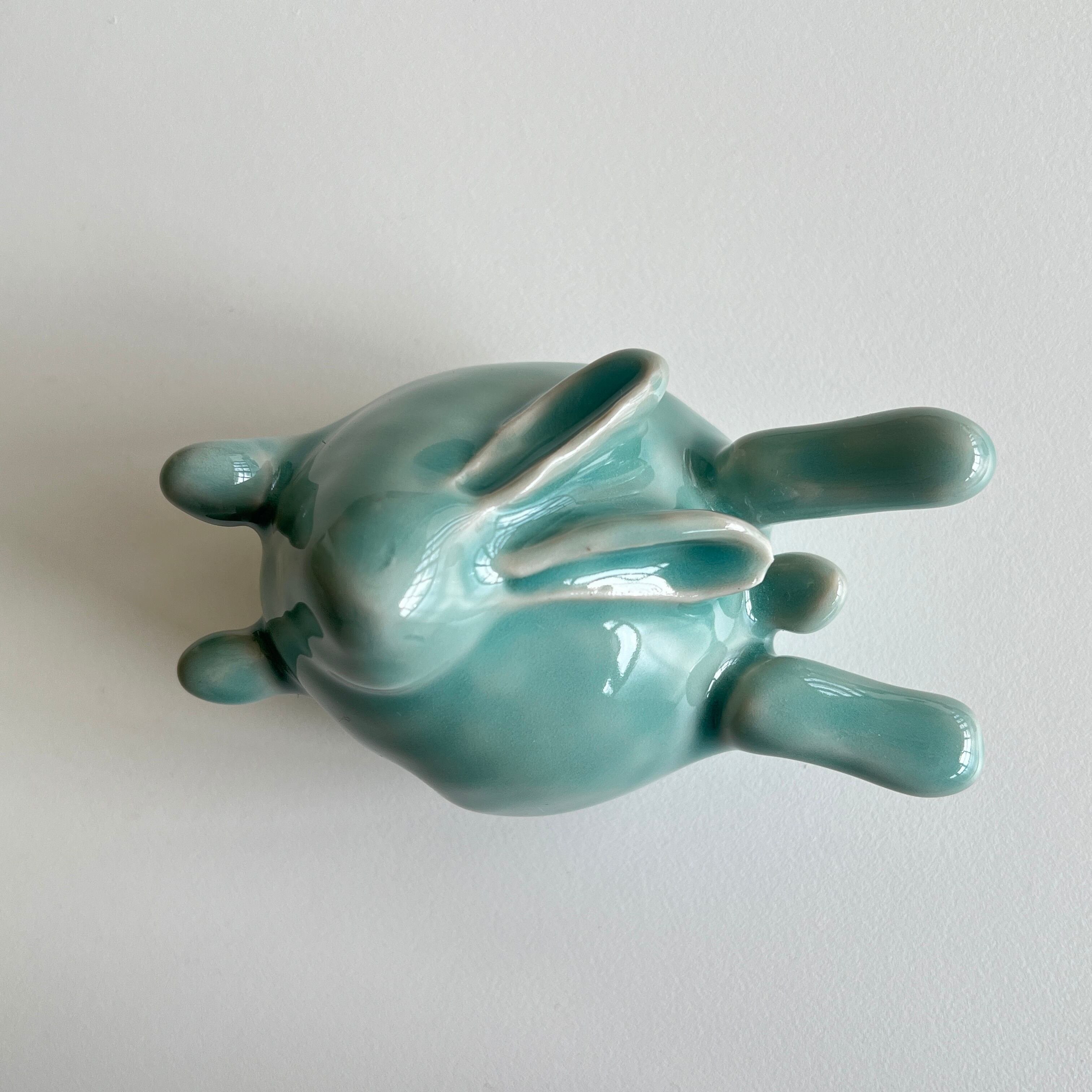 0414]三田青磁 置物 跳卯 | 三田陶芸の森。